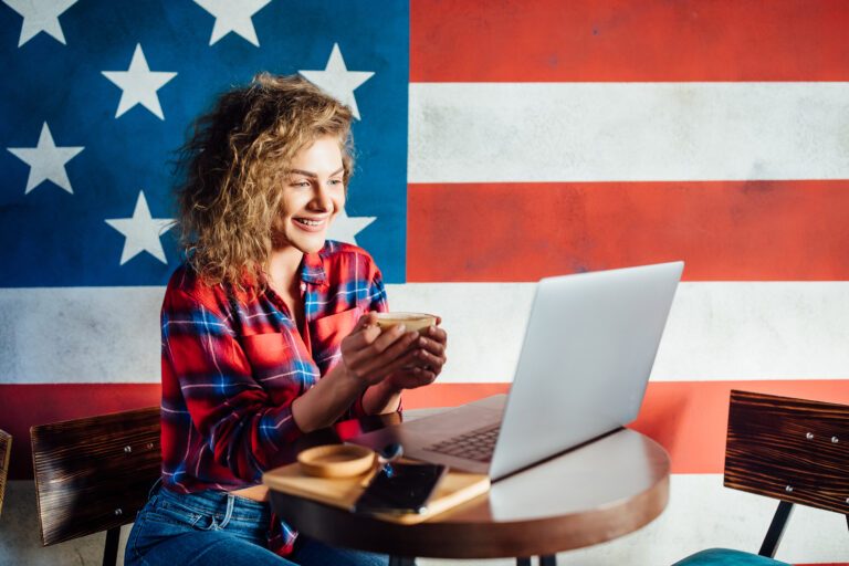 Estudiante aprendiendo en ISCERI, Cranston RI